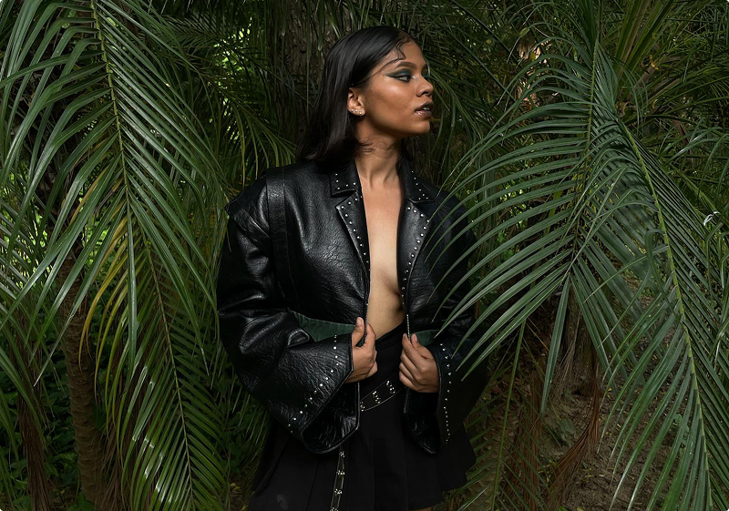 Tropical Sensation - Right View